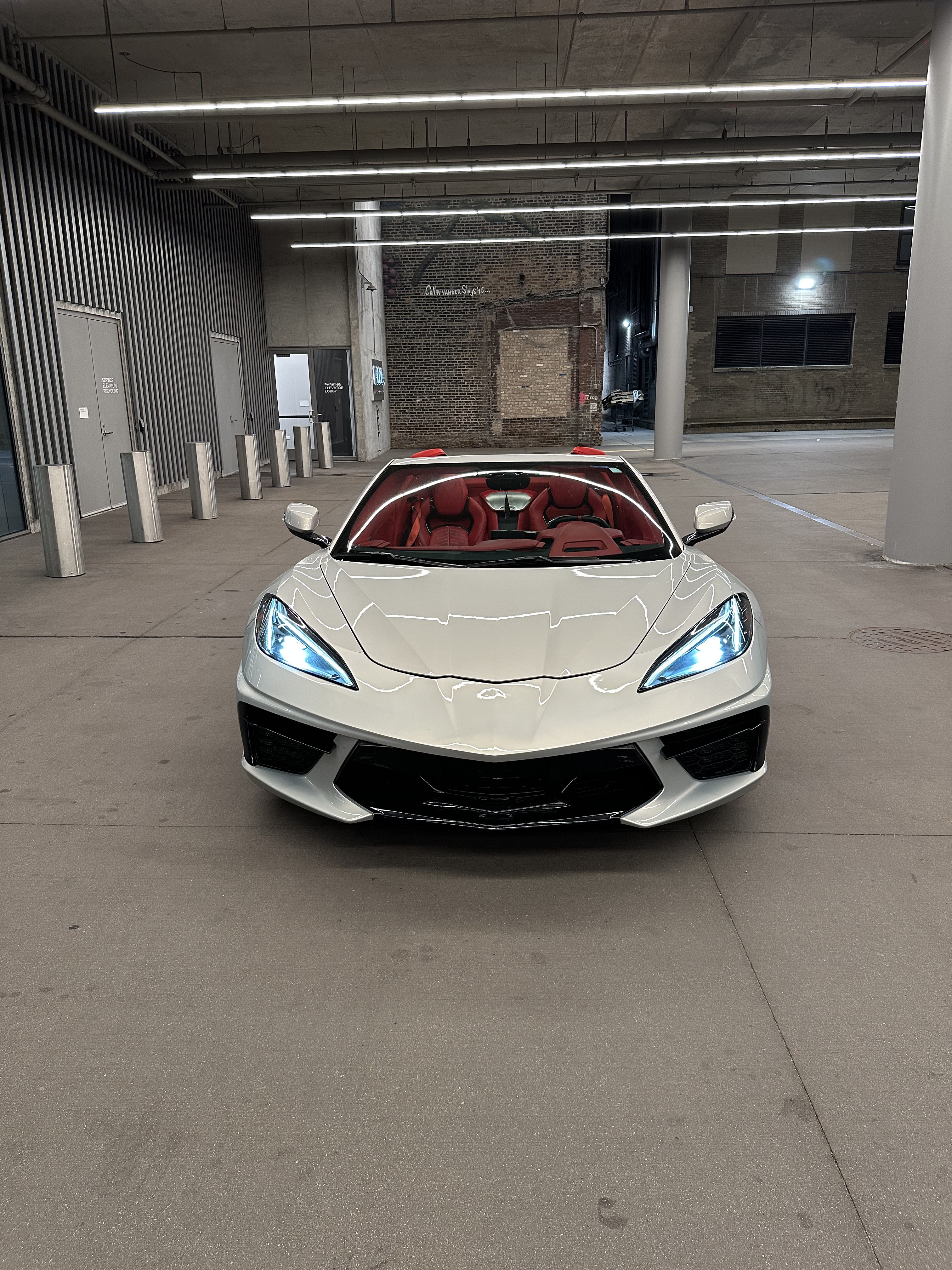 Corvette C8 2020 view 1