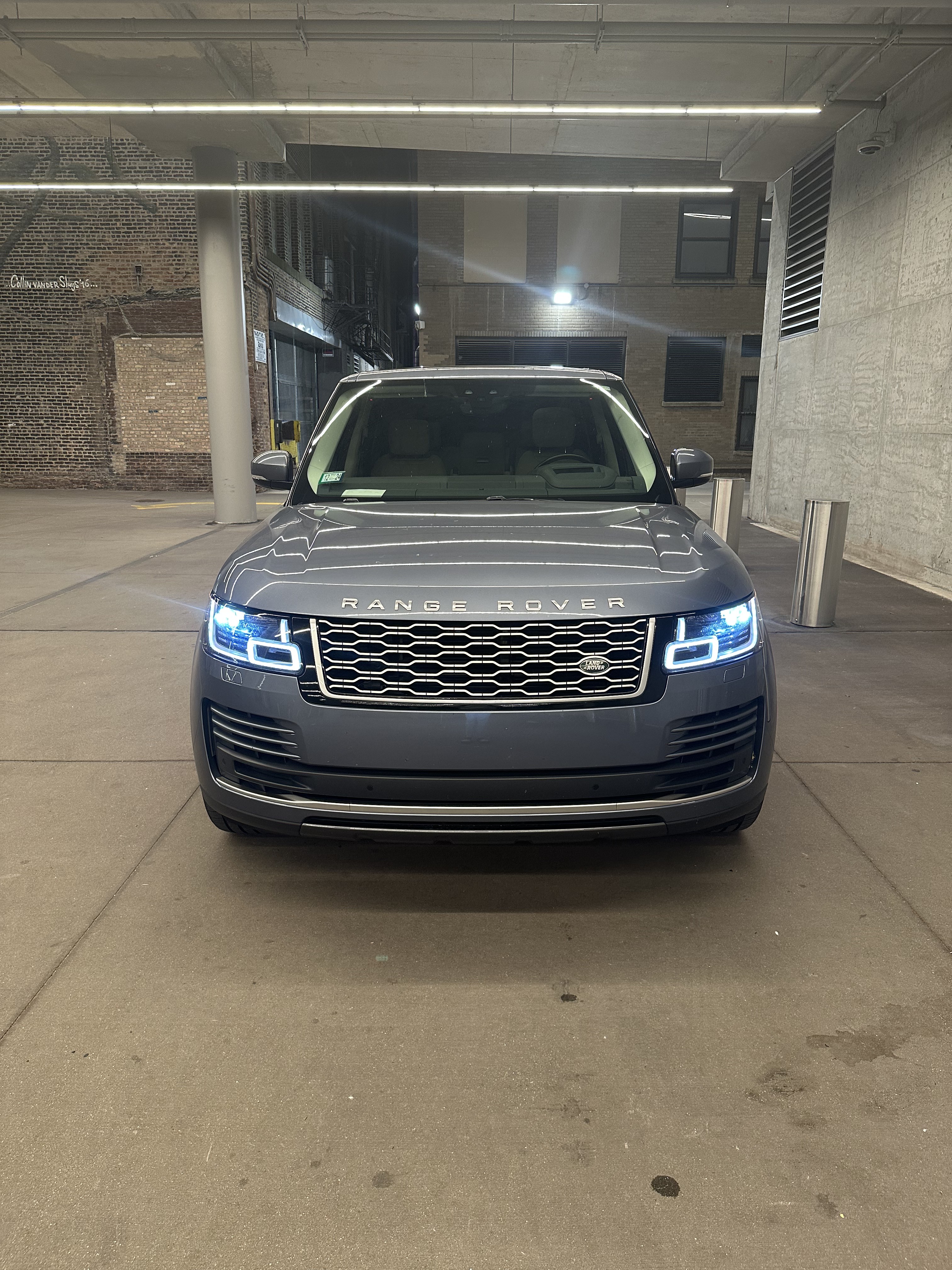 Range Rover 2020 view 1
