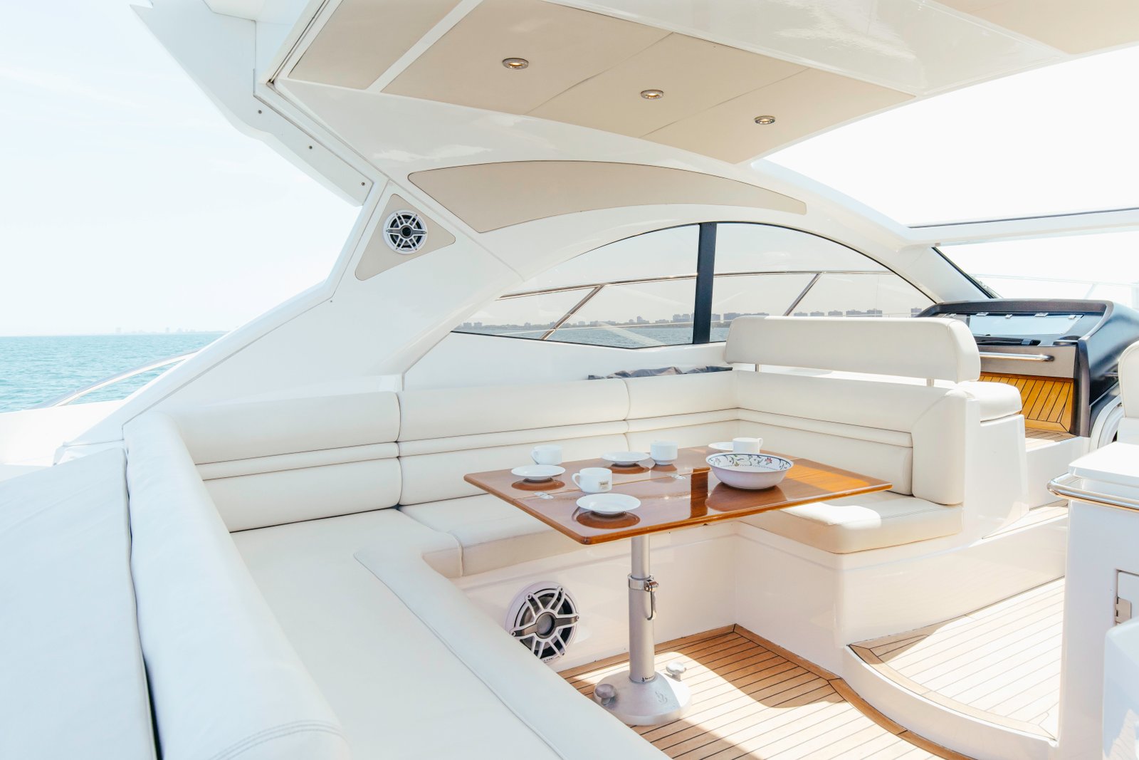 Sunseeker Portofino 50ft view 4